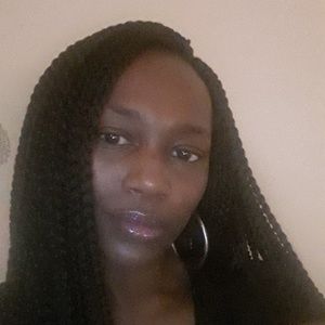 Meet your Posher, Nikki